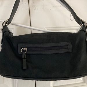 Coach pocket book 9 x 5 x 4 leather (19”) strap